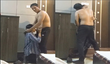 Desi Ladaki Ne Khade Khade Hi Chut Chudai