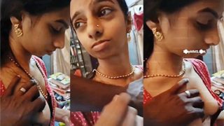 Sexy Mallu Aunty Boobs Pressed By Electrician Sex