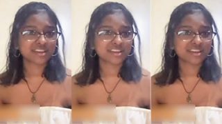 Sexy Tamil Girl Showing Masturbating Hard Pussy Live