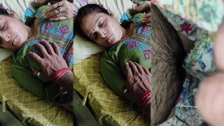 Desi Son Touching Mom Boobs Fuck Pussy New Clips