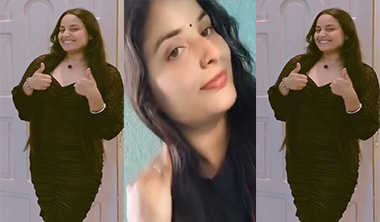 Indian Horny Wife Showing Asshole & Fingering Pussy Fucking